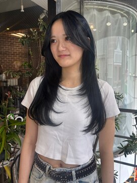 ヘアーアンドメイク ビス(HAIR&MAKE bis) 顔周りレイヤー【KAYO】