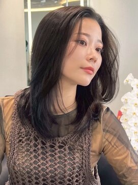 ビビバイベル(BiVi by BHEL) 桑名ロングレイヤーカットハッシュカット透明感カラー重めロング