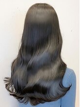 自宅に帰ってからも変化を感じやすい♪髪質改善でツヤ・まとまり・柔らかさを叶えます◎【髪質改善/韓国】