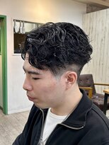 ハノン バイ リンクス 大宮(Hanon by LINKTH)&nbsp;メンズパーマ/外国人風パーマ/センターパート/スパイラルパーマ