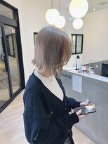 チェレ ブラン 堺東店(Chere brun) 切りっぱなしボブ×ダブルカラー×シルバーグレージュ