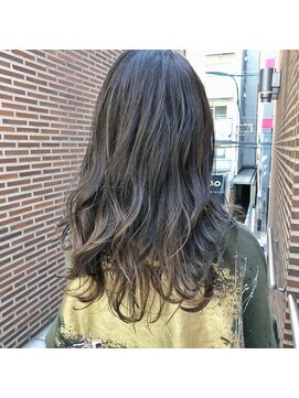 デイジー(Daisy) こなれヘア(バレイヤージュ)