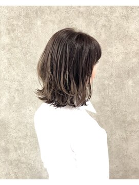 トワエモア バイ ブレス(toi et moi . by BLESS) 【milk tea greige 】flare bob