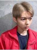 ブリーチダブルカラーハイトーンナチュラルマッシュ刈り上げ束感