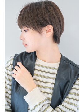 ガリカ シーム(Gallica/SEAM) 似合わせ大人ショート/耳かけショート/グレージュカラー<原宿>