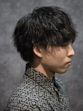 スウェルホワイト(SWELL WHITE) ツイストスパイラル　マッシュウルフ　刈り上げない　福岡　香椎