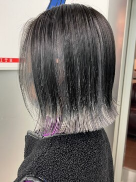 マックス フォー ヘアー(MAX FOR HAIR) 外ハネボブ×インナーカラーシルバー◎