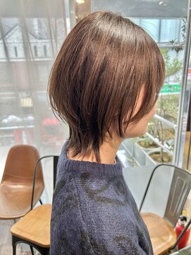 ヘアーアンドメイク ビス(HAIR&MAKE bis) 似合わせカット☆ウルフ☆ももこ