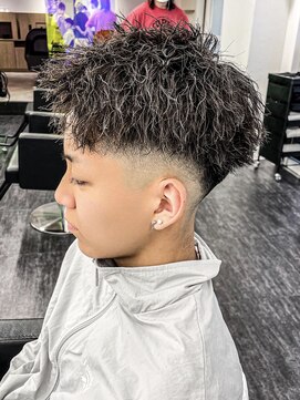 ルースト 八王子店(ROOST) ツイストアップバング