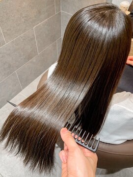 ビスコヘアー(BISCO hair) 梅雨の前には縮毛矯正を！