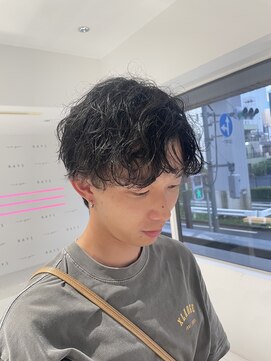 イリ(iLi) 【iLi ×HIRAI】メンズツイストスパイラルパーマ《立川美容室》