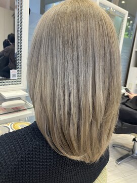 ビス ヘア アンド ビューティー 西新井店(Vis Hair＆Beauty) 大人気ミルクティーベージュカラー