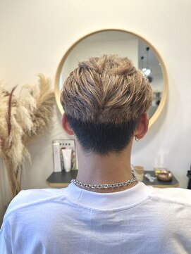 ハイク(HYKE) メンズミルクティーベージュ