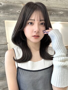 エヌアイ オモテサンドウ(ni omotesando) ダークグレージュ くびれヘア 透明感カラー【肥田亜沙美】