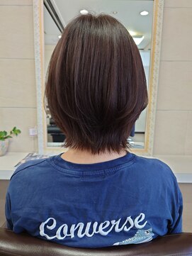 レイ(REY) ウルフボブ