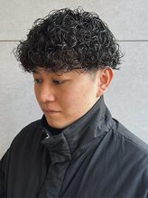 【ツイストスパイラルパーマ】男らしさと色気を纏う。重めマッシュ～束感デザインも◎立体感を出したい方に