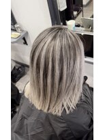 アンダーバーホワイト 広島 並木店(_WHITE)&nbsp;広島バレイヤージュ/ハイライト/ブリーチダブルカラー