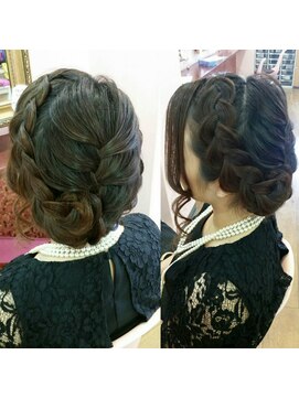 クラビス(CLAVIS) 編み込みアップ