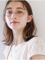 鎖骨ラインの外ハネミディアム