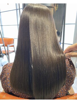 インス(ensue) ensue大人かわいい艶カラー髪質改善カラーオリーブベージュ中島