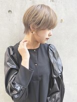 ファイブバイジエクト 堀江(FIVE by The Ect)&nbsp;ハイトーンブロンドショート×ミルクティーベージュ