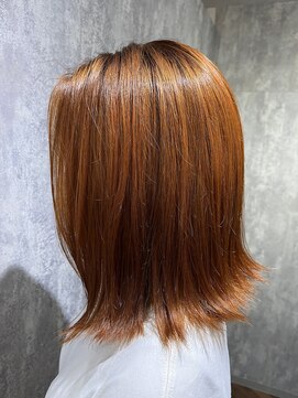 ジーナ 博多(Zina) ボブ/外ハネボブ/のばしかけボブ/艶カラー/艶髪