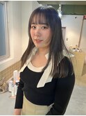 ミディアム×顔周りレイヤー