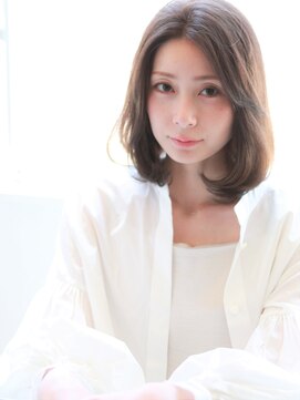 ヘアープロデュース ジェネシス(hair produce genesis) <genesis>顔周りを包み込む内巻きワンカールボブ