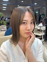 アームス リレーション(Arms Relation) 髪質改善 オリーブベージュ アッシュ 切りっぱなしボブ 艶