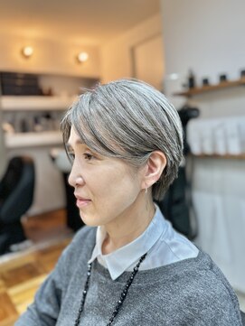 自由な毛先 JIYU NA KESAKI