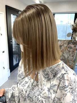 ツキ 横浜店(tuki) インナーカラーケアブリーチイヤリングカラーハイライトレイヤー