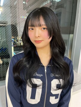 ミョンシル 【myonsil 松本】艶ブラック×顔周りカット