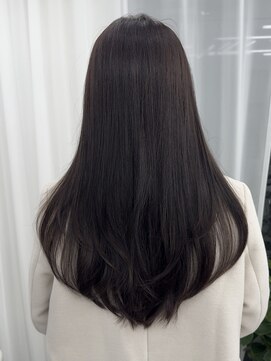 アマトウキョウスマートサロン(AMA TOKYO×Smart Salon) ラベンダーグレージュ/グレージュ/レイヤーカット/小顔ヘア