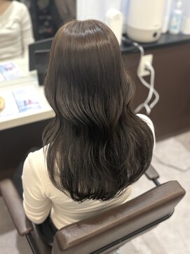 コビーバイジーナ 梅田茶屋町(Coby by Zina) アッシュブラウン/透明感カラー【hina】