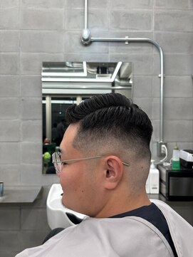 マークバーバーカンパニー 藤沢(MARK BARBER COMPANY.) サイドパート