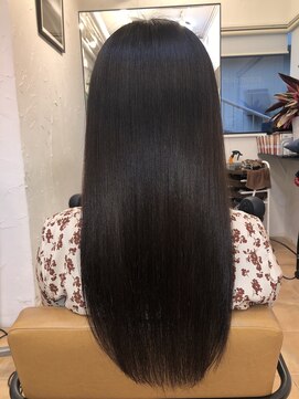 アコンプリッシュ 代官山 恵比寿(accomplish) プラチナミネコラ