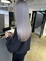 メリー オオサカ(Merly Osaka)&nbsp;色落ちも綺麗！寒色ハイトーン_very white silver_