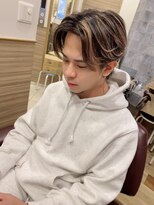 銀座マツナガ 神田店&nbsp;メンズツーブロマッシュセンターわけミディアムメッシュ