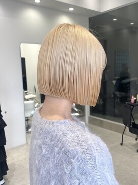 イリ(iLi) 【iLi】ブロンド/ボブ