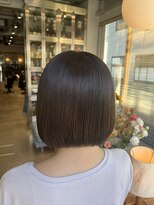 オーガニック リブ 川越(organic+live)&nbsp;20代30代大人可愛い艶感グレージュ切りっぱなしショート