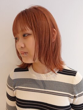 フォークロア 本店(Folk Lore) ピンクオレンジ/ミディアムボブ