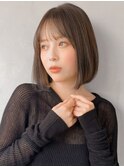 レイヤーカット斜めバング艶感外ハネボブこなれヘアセミディ