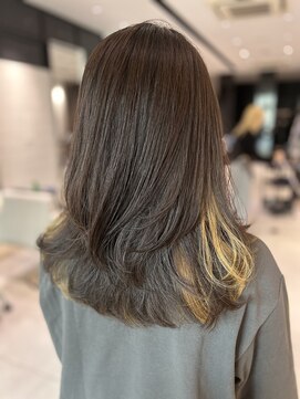 ステア ケース(stair case) インナーカラーイエローブロンド髪質改善トリートメント