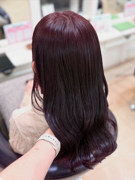 リブレ(LIBRE+hp) 秋冬に人気のボルドーカラー♪