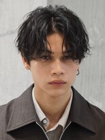 フィフス 原宿(fifth)&nbsp;原宿緩めシャドウパーマルーズパーマメンズカットセンターパート