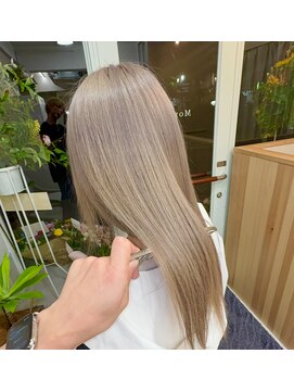 モナルダ(Monarda) 10代20代30代韓国風/髪質改善カラー【岡山】