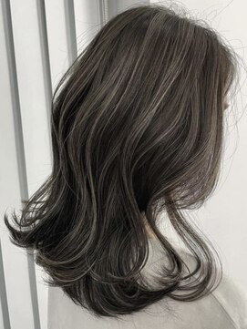 スリーナイン(THREE NINE) くすみカラー/20代/30代/40代