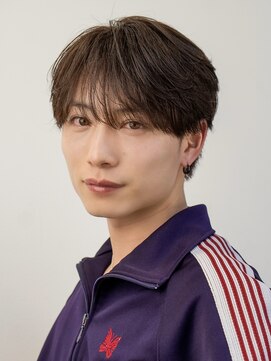 オーシャントーキョーオーバー 渋谷(OCEAN TOKYO OVER) 韓国ヘアニュアンスコンマバングセンターパートフェザーパーマ