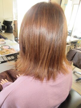 コア フィール ア デイ(COIFFURE A DAY) 【M3D見附今町】キュート外はね