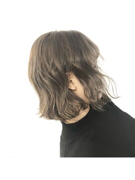 エコモ ヘアー(E Komo hair) ワンメイクミディ/ハイトーンベージュ